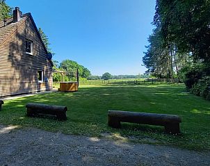 Gerumiger Garten des Ferienhauses Cottage in Luyksgestel, Nordbrabant.