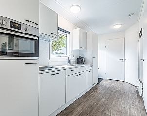 Guest house 4225129 - Chalet Hart van Brabant - Chalet in Kaatsheuvel