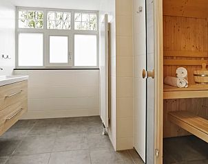 Guest house 422539 - Bungalow Hart van Brabant - Kaatsheuvel | 12-persoons vakantiehuis | 12L