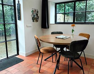 Gezellige eethoek in Huisje in Kaatsheuvel, vakantiehuis in Kaatsheuvel, Noord Brabant.