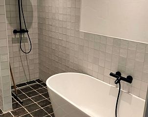 Luxe bad in Huisje in Kaatsheuvel, vakantiewoning in Hart van Brabant.