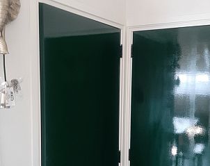 Interieurdetails van Vakantiehuisje in Hank, Noord Brabant, met unieke decoratieve elementen die de charme van Hart van Brabant benadrukken.