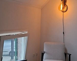 Sfeervolle verlichting in de binnenruimte van Huisje in Hank, Hart van Brabant, Noord Brabant.