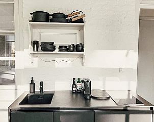 Moderne keuken in Vakantiehuisje in Loon op Zand, Noord Brabant.