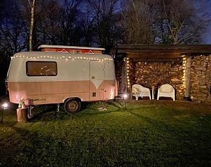 Avondverlichting bij Vakantiehuisje in Riel, sfeervolle buitenruimte in Hart van Brabant, Noord Brabant.