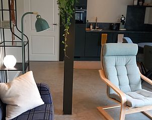 Open keuken en eetruimte in Vakantiehuisje in Boxmeer, ideaal voor een ontspannen verblijf in Noordoost Brabant, Noord Brabant.