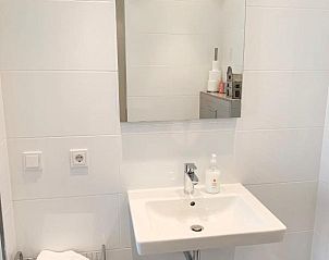 Verblijf 432602 - Bed and breakfast Het Friese platteland - b&b het Herenhuys aan de historische gracht van Kollum