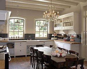 Vakantiehuisje in Haps, stijlvolle keuken met landelijke charme in Noordoost Brabant, Noord Brabant.