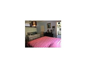 Guest house 440107 - Holiday property West Brabant - Vakantiehuisje in Breda