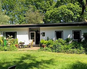 Guest house 440107 - Holiday property West Brabant - Vakantiehuisje in Breda