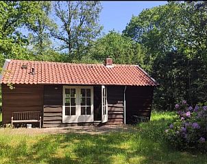 Vakantiehuis in Bergen op Zoom met terras en tuin, gelegen in de natuur van West Brabant.