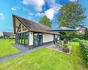 Villa Brocante vakantiehuis in Alphen, West Brabant met terras en tuin, perfect voor de zomer.