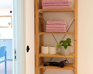 Opbergrek met handdoeken in Vakantiehuisje in Gilze, West Brabant, Noord Brabant.