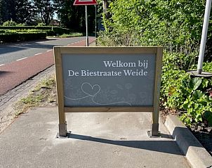 Gerumige Kche im Ferienhaus in Gilze, Westbrabant. Genieen Sie die moderne Einrichtung und den hellen Innenraum in diesem Ferienhaus.