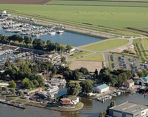 Jachthaven in de omgeving van Huisje in Drimmelen, vakantiehuis in Noord Brabant aan het water.