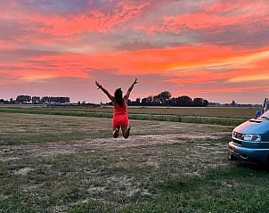 Huisje in Genderen, vakantiehuis in West Brabant met adembenemende zonsondergang.