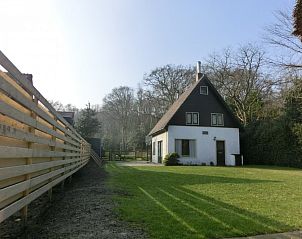 Vakantiehuis Maria in Schoorl met ruime tuin aan de Noordzeekust, Noord-Holland