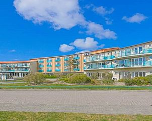 Buitenkant van Strandslag 103 Julianadorp aan Zee, vakantiehuis Noordzeekust, Noord-Holland.