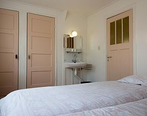 Unterkunft 4503140 - Ferienhaus Noordzeekust - Vakantiehuis mit Terrasse