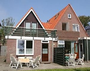 Unterkunft 4503140 - Ferienhaus Noordzeekust - Vakantiehuis mit Terrasse