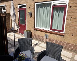 Unterkunft 4503155 - Ferienhaus Noordzeekust - Vakantiehuis Sommerhaus in ruhiger Lage mit privatem Garten 