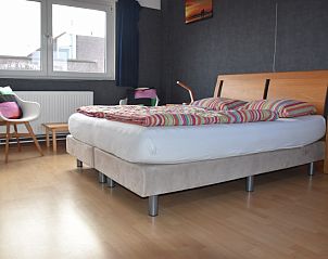 Hauptschlafzimmer im Familienhaus Buis, Ferienunterkunft in Egmond aan Zee an der Nordseekste.