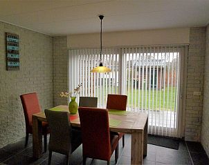 Guest house 4504150 - Holiday property Noordzeekust - Vakantiehuis Ferienbungalow Abbes mit Garten und Terrasse