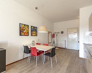 Stilvolles Esszimmer in Wijde Blick 103 Callantsoog, Ferienhaus an der Nordseekste, Nordholland.