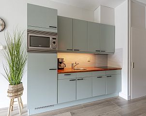 Fully equipped kitchen in Wijde Blick 112 Callantsoog, vacation home on the North Sea coast, North Holland.