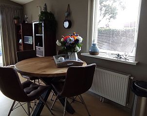 Guest house 4504193 - Holiday property Noordzeekust - Vakantiehuis Gem�tliches Ferienbungalow mit Garten