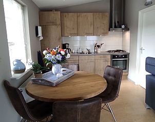 Guest house 4504193 - Holiday property Noordzeekust - Vakantiehuis Gem�tliches Ferienbungalow mit Garten