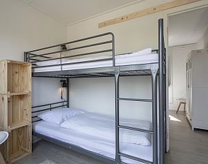 Comfortable bunk bed in Effe Sprage Callantsoog vacation home, Callantsoog.