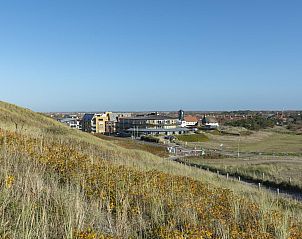 View of the surroundings of Wijde Blick 206 Callantsoog, vacation home on the North Sea coast with extensive dunes.