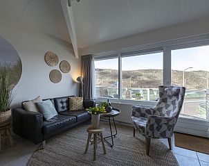 Gezellige woonkamer in Beach Appartement 36 Callantsoog aan de Noordzeekust, Noord-Holland.
