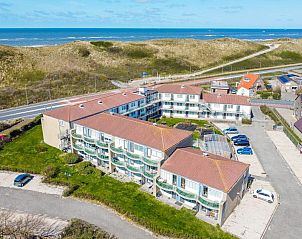 Luchtfoto van Beach Appartement 36 Callantsoog aan de Noordzeekust in Noord-Holland.