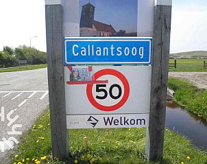 Blhende Tulpenfelder in der Nhe des Ferienhauses NH001, Callantsoog, Nordholland.