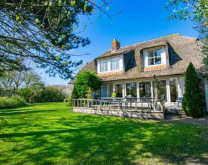Geniet van de rust bij Landhuis Duinzicht, een charmant vakantiehuis in Callantsoog met prachtige tuin en terras aan de Noordzeekust.