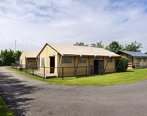 Guest house 4504560 - Tent house Noordzeekust - �Safaritent� 5K