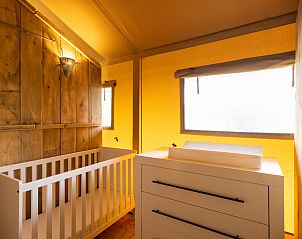 Guest house 4504560 - Tent house Noordzeekust - �Safaritent� 5K