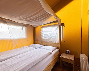 Guest house 4504560 - Tent house Noordzeekust - �Safaritent� 5K