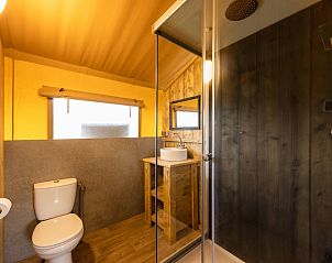 Guest house 4504560 - Tent house Noordzeekust - �Safaritent� 5K