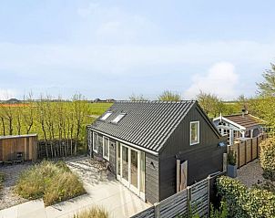 Vacation home Cottage in Callantsoog in North Holland, surrounded by nature and wide views.