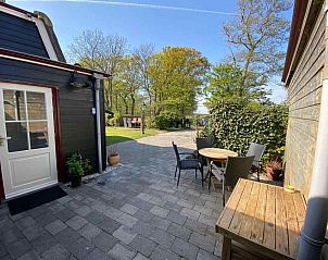 Rustige zee nabij vakantiehuis NH043 in Groet, Noordzeekust, Noord-Holland met kalme branding.