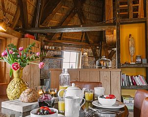 Gemtliche Frhstcksecke im Ferienhaus in Egmond aan den Hoef, Nordseekste, Nordholland.