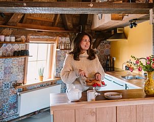 Gastfreundschaft in der Kche des Ferienhauses in Egmond aan den Hoef, Nordseekste, Nordholland.