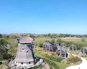 Ansichten von Ferienhusern in Egmond aan den Hoef, Nordseekste, Nordholland.