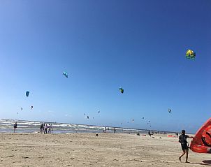 Unterkunft 451511 - Ferienhaus Noordzeekust - Vakantiehuis DD 58 - Camping de Duindoorn - AIRCO