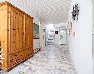 Voorzijde van NH492 vakantiehuis met tuin in Burgerbrug, Noord-Holland.