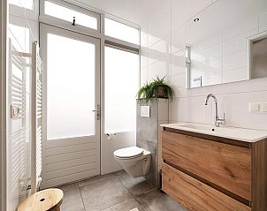 Guest house 452743 - Holiday property Noordzeekust - Lazy Daisy