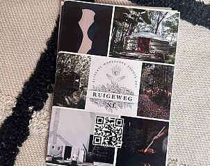 Brochure met QR-code in Vakantiehuisje in Schagerbrug, Noordzeekust, Noord-Holland.